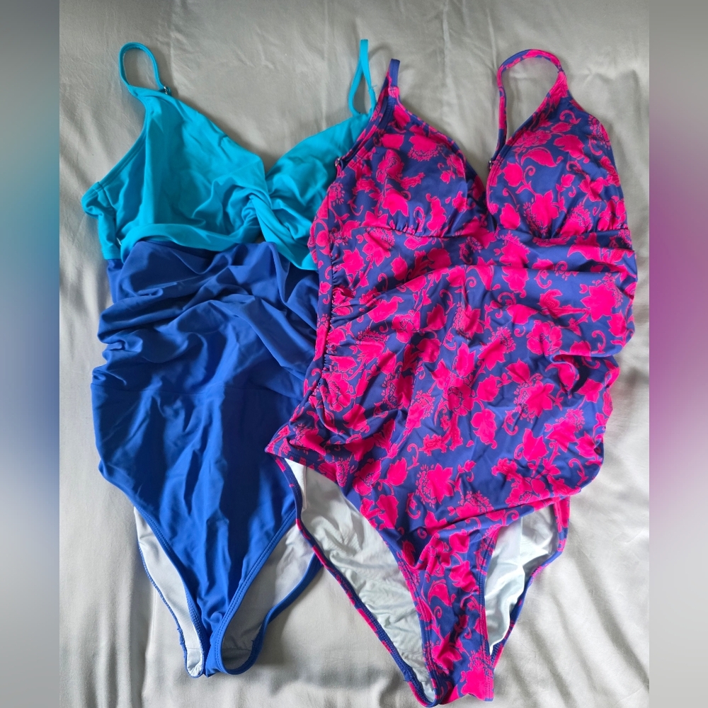 2 CUPSHE ONE PIECE SWIMSUITS